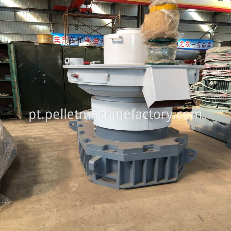 XGJ560 1-1.5T/H 90KW Rice Husk SAWDUST GRAW STOMASS MACHINE